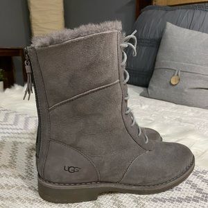 UGG Daney Women’s Boot - Size 10